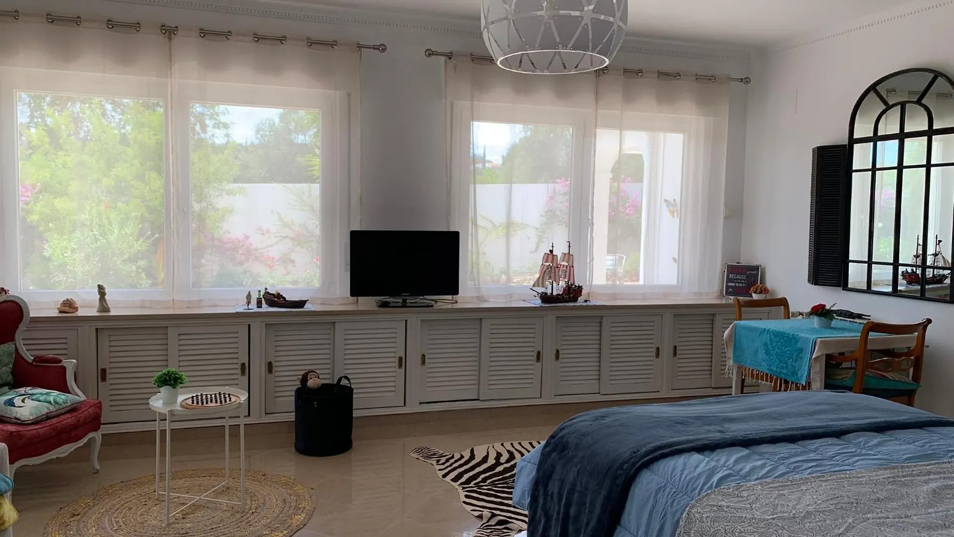 Studio De La Casa Paraiso Avec, En Plus, Une Terrasse Privative Exterieure Semi Couverte Equipee D'Un Salon D'Un Coin Repas D'Une Kitchenette, La Grande Piscine Et Les Jardins Sont Partages, A Proximite Des Plages De Fuseta Et De La Ria Formosa Монкарапашу 0*,  Португалия