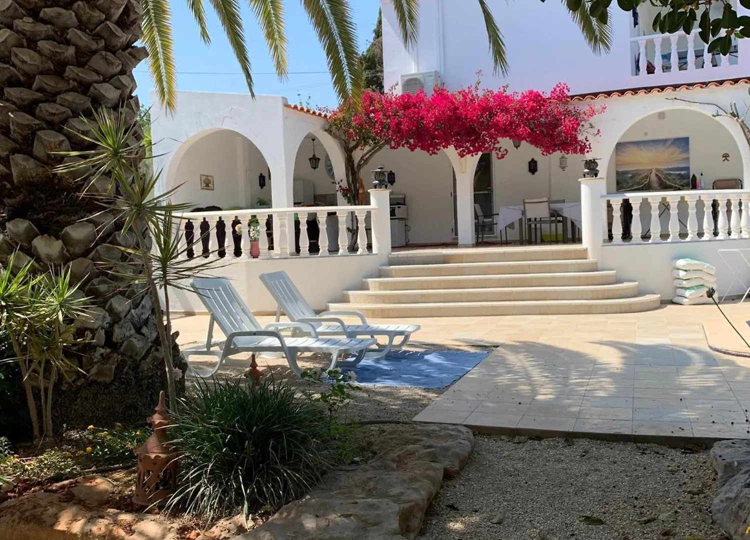 Studio De La Casa Paraiso Avec, En Plus, Une Terrasse Privative Exterieure Semi Couverte Equipee D'Un Salon D'Un Coin Repas D'Une Kitchenette, La Grande Piscine Et Les Jardins Sont Partages, A Proximite Des Plages De Fuseta Et De La Ria Formosa Moncarapacho 0*,