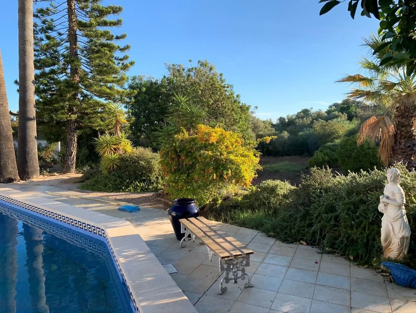 Studio De La Casa Paraiso Avec, En Plus, Une Terrasse Privative Exterieure Semi Couverte Equipee D'Un Salon D'Un Coin Repas D'Une Kitchenette, La Grande Piscine Et Les Jardins Sont Partages, A Proximite Des Plages De Fuseta Et De La Ria Formosa Moncarapacho Holiday home